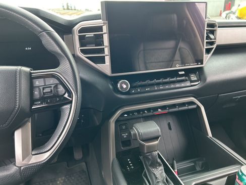 Used 2022 Toyota Tundra Limited image 12