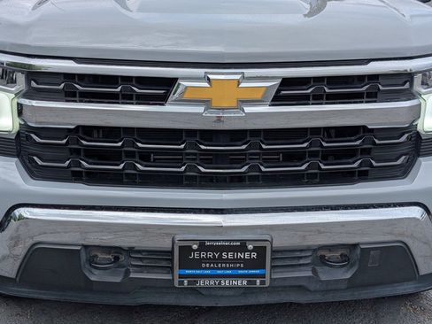 Used 2024 Chevrolet Silverado 1500 LT AWD/4WD image 8