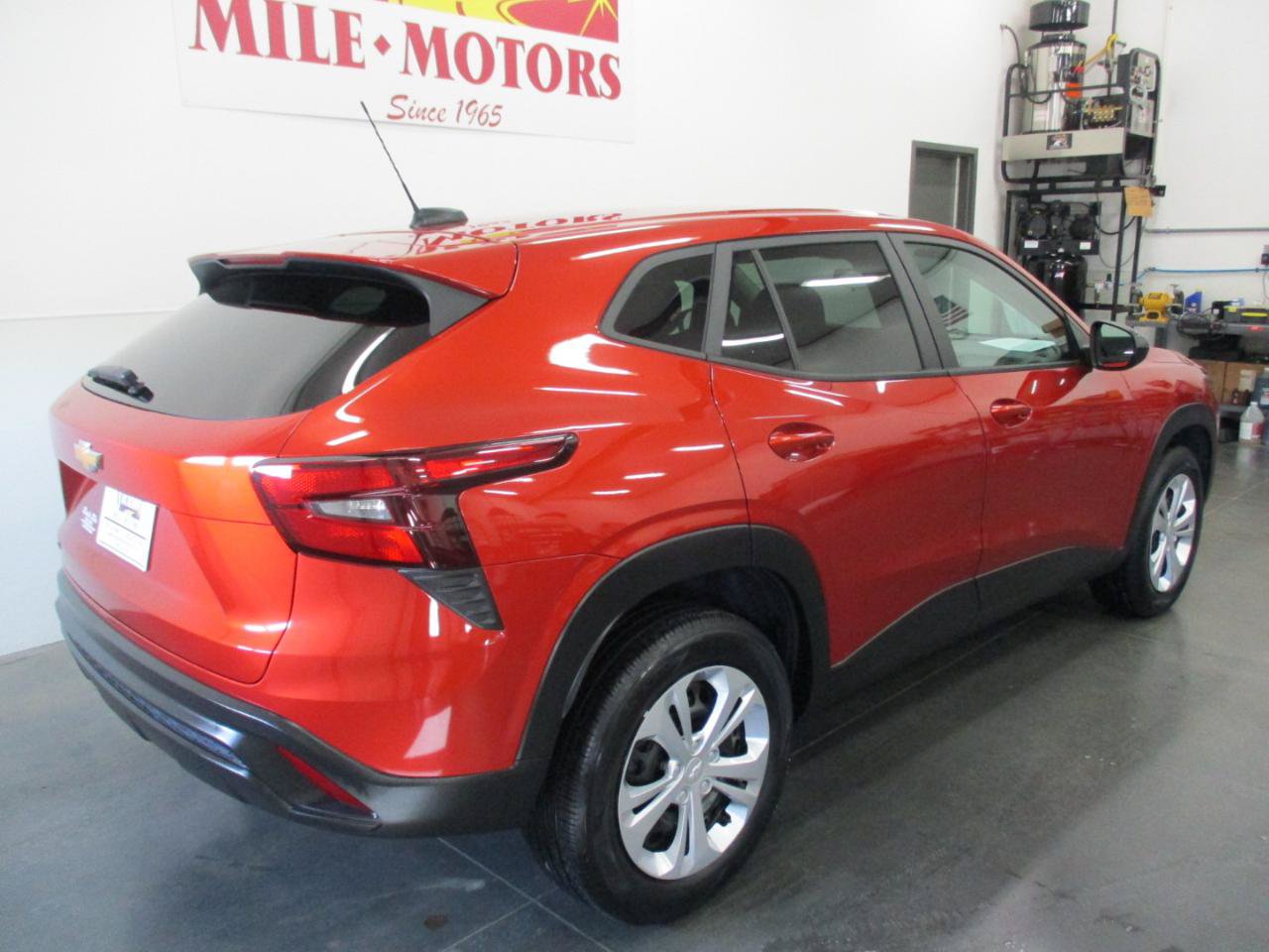 Used 2024 Chevrolet Trax LS FWD image 7