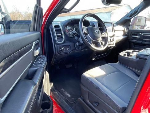 Used 2024 RAM 2500 Big Horn w/ Bed Utility Group image 18