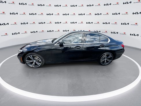 Used 2020 BMW 330i Sedan w/ Driving Assistance Package image 5