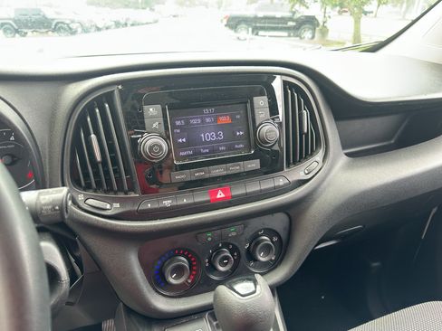 Used 2021 RAM ProMaster City Tradesman FWD image 28