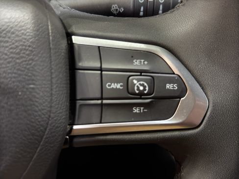 Used 2024 Jeep Compass Latitude AWD/4WD image 24
