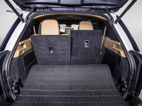 Used 2023 Land Rover Range Rover Long Wheelbase Autobiography AWD/4WD image 9