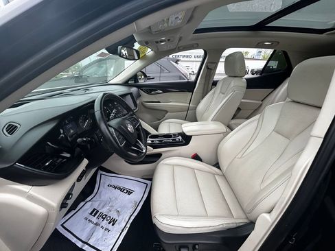 Used 2022 Buick Envision Essence w/ Technology Package I FWD image 22