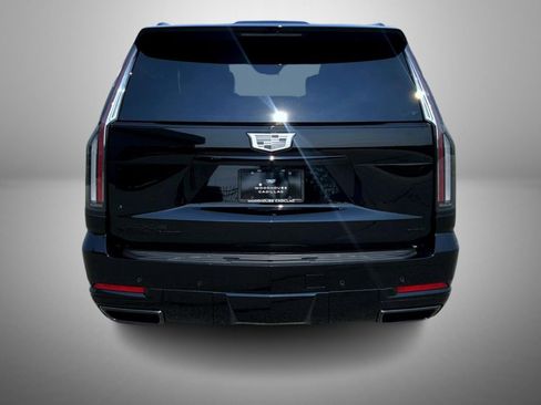 Certified 2026 Cadillac Escalade Platinum Sport w/ LPO, ONYX Package AWD/4WD image 5