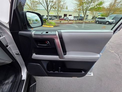 Used 2011 Toyota 4Runner Trail AWD/4WD image 50