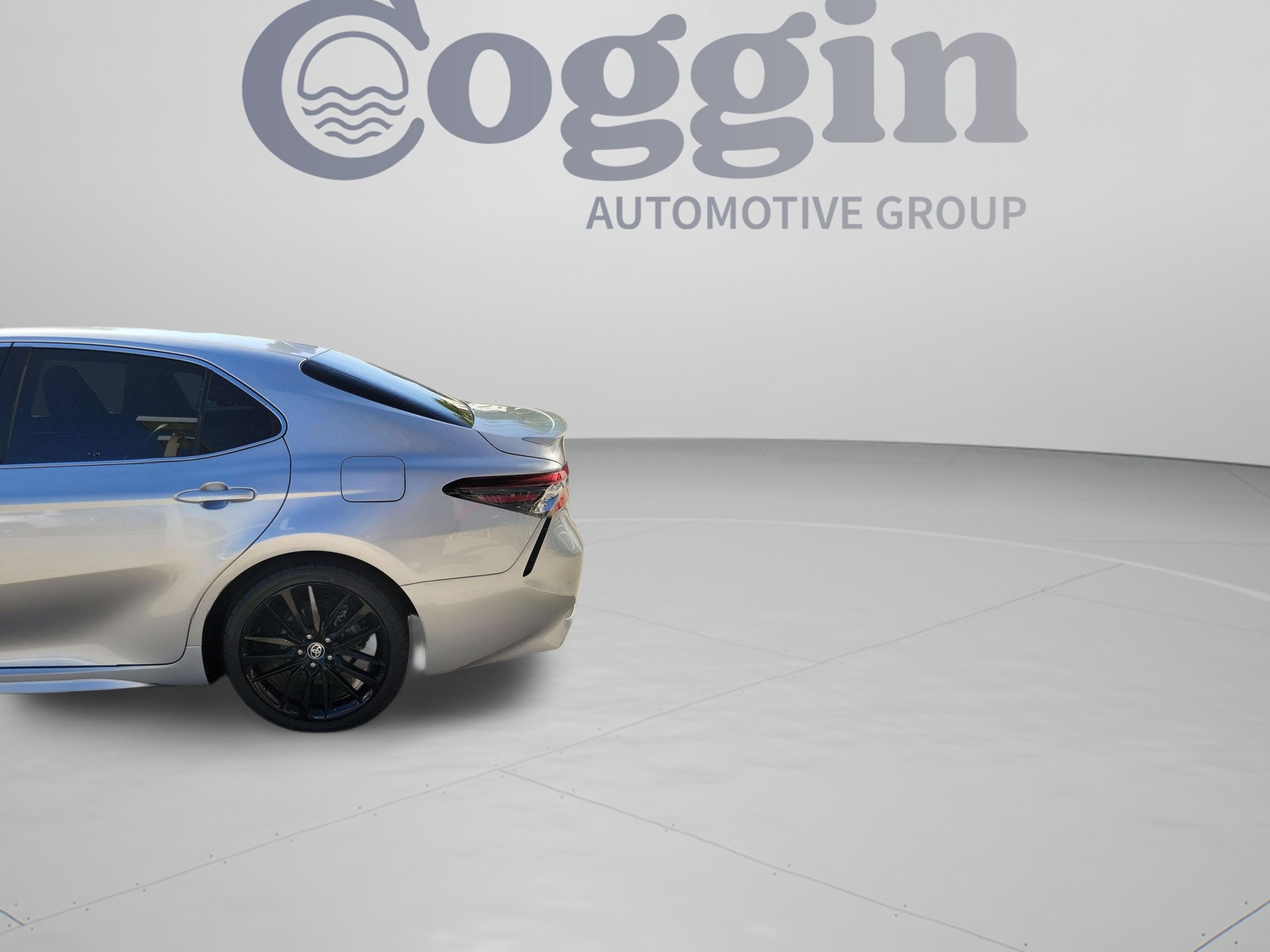Used 2022 Toyota Camry XSE FWD image 31