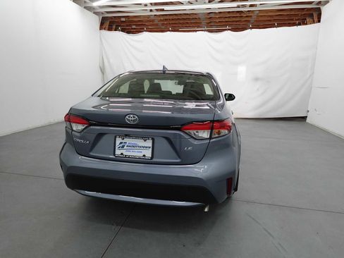 Used 2020 Toyota Corolla LE image 5