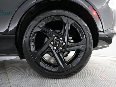 Used 2024 Chevrolet Equinox EV RS image 18