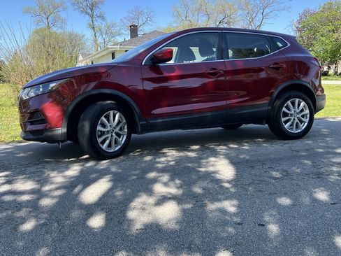 Used 2021 Nissan Rogue Sport S FWD image 13