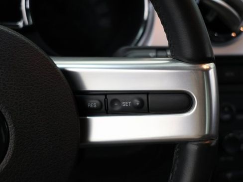 Used 2006 Ford Mustang GT image 28