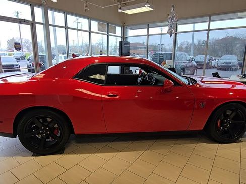 Used 2022 Dodge Challenger SRT Hellcat image 8
