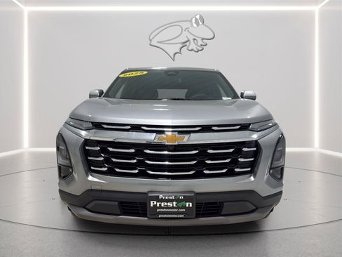 Used 2025 Chevrolet Equinox LT FWD image 9