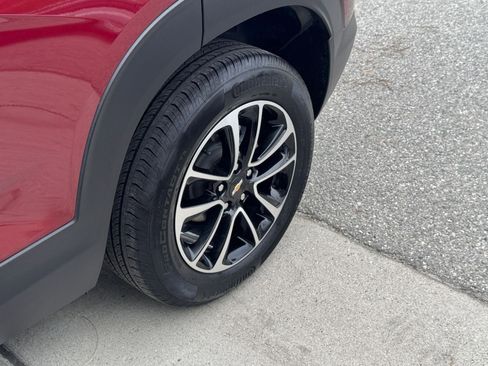 Used 2025 Chevrolet TrailBlazer LT image 28