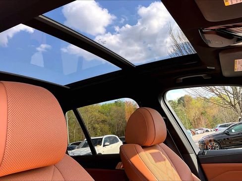 Used 2024 BMW X5 xDrive40i w/ Parking Assistance Package image 13