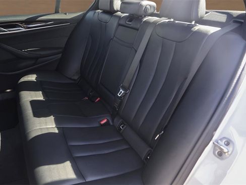 Used 2019 BMW 530i w/ Convenience Package image 27