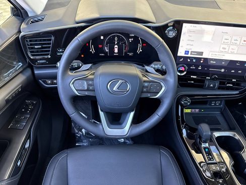 Used 2024 Lexus NX 250 FWD image 27