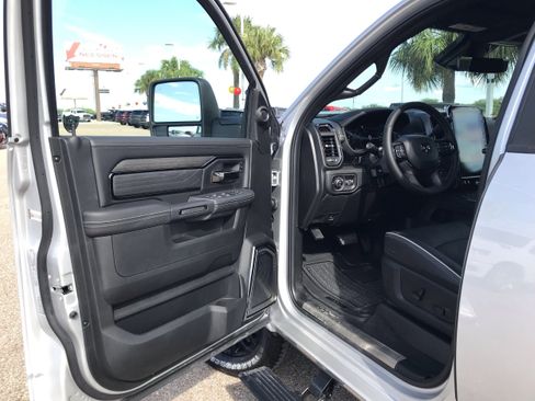 New 2026 RAM 3500 Limited image 13