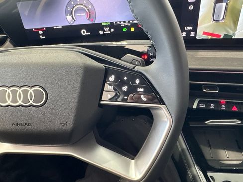 New 2026 Audi Q3 quattro 2.0T AWD/4WD image 21