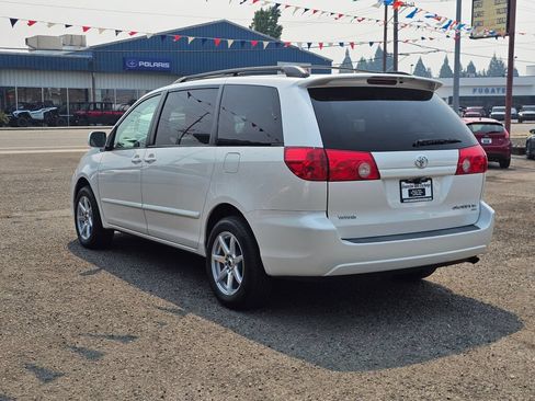 Used 2006 Toyota Sienna XLE w/ XLE Pkg 9 AWD/4WD image 5
