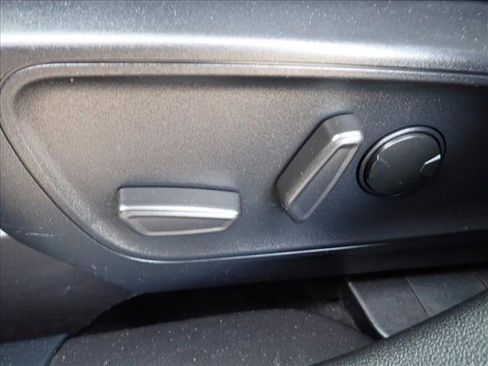 Used 2024 Ford Escape ST-Line image 14