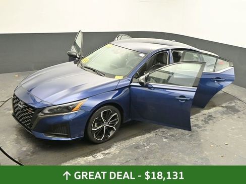 Used 2024 Nissan Altima 2.5 SR image 62