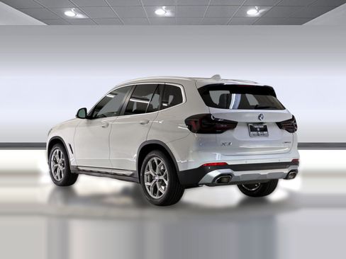 Used 2023 BMW X3 xDrive30i w/ Premium Package AWD/4WD image 3