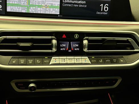 Used 2022 BMW X5 sDrive40i w/ Parking Assistance Package image 10