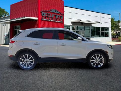 Used 2019 Lincoln MKC Reserve w/ MKC Technology Package FWD image 6