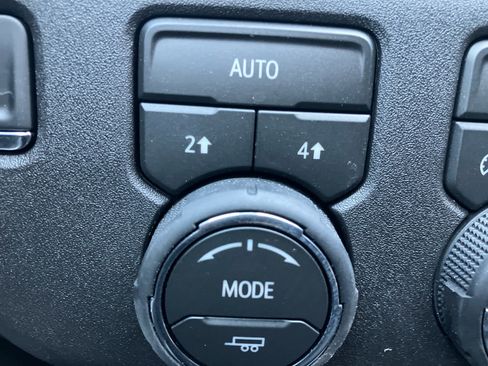 Used 2026 Chevrolet Silverado 1500 RST w/ RST Select Package AWD/4WD image 15