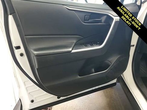 Used 2024 Toyota RAV4 LE AWD/4WD image 5