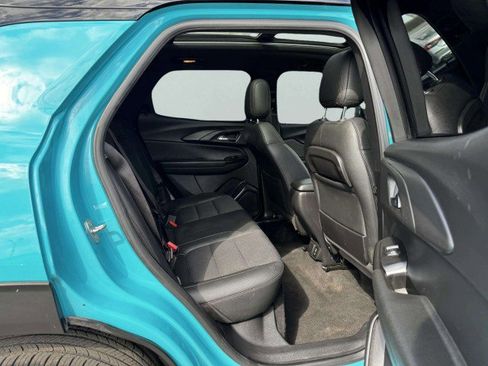 Used 2021 Chevrolet TrailBlazer RS w/ Sun and Liftgate Package image 40