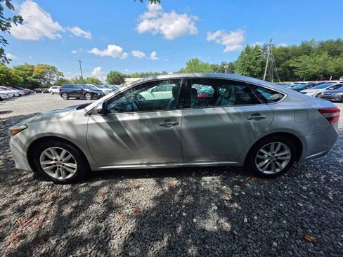 Used 2014 Toyota Avalon XLE FWD image 8