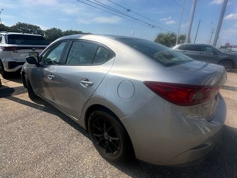 Used 2015 MAZDA MAZDA3 i Sport FWD image 4