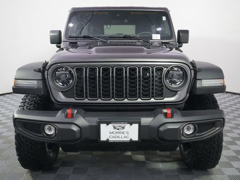 Used 2025 Jeep Wrangler Unlimited Rubicon AWD/4WD image 10