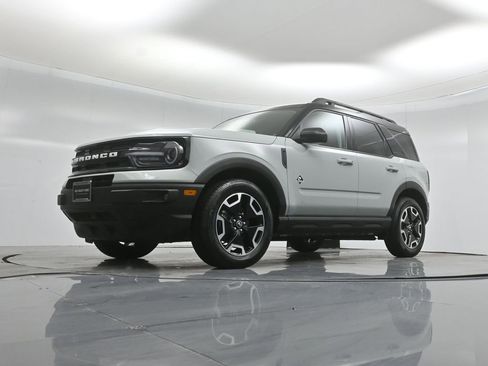 Used 2022 Ford Bronco Sport Outer Banks w/ Tech Package AWD/4WD image 48