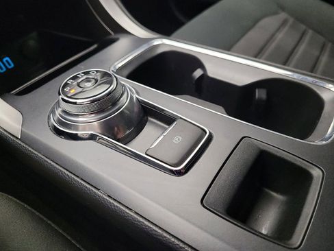 Used 2020 Ford Fusion SE image 26