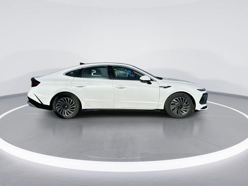 New 2025 Hyundai Sonata Limited FWD image 7