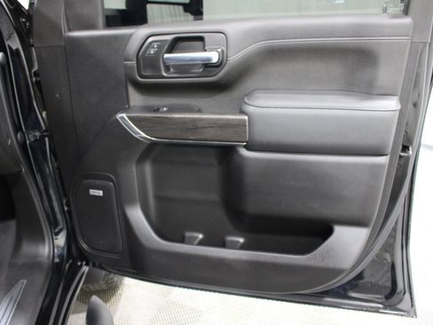 Used 2022 Chevrolet Silverado 2500 LTZ w/ LTZ Plus Package AWD/4WD image 26