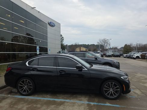 Used 2021 BMW 330i xDrive Sedan w/ Driving Assistance Package image 5
