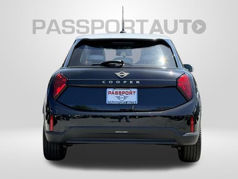 New 2026 MINI Cooper 4-Door Hardtop FWD image 5