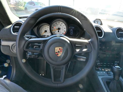 Used 2025 Porsche 718 Cayman GT4 RS image 22