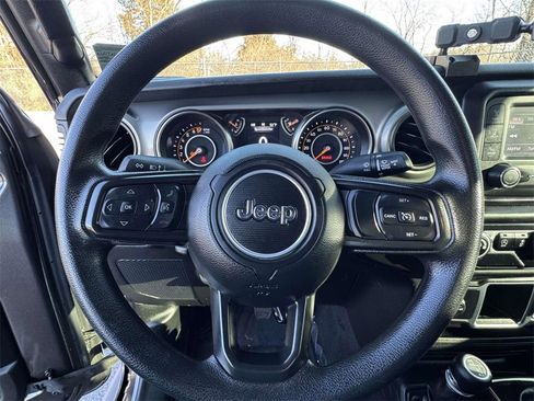 Used 2021 Jeep Gladiator Sport w/ Trailer Tow Package image 17