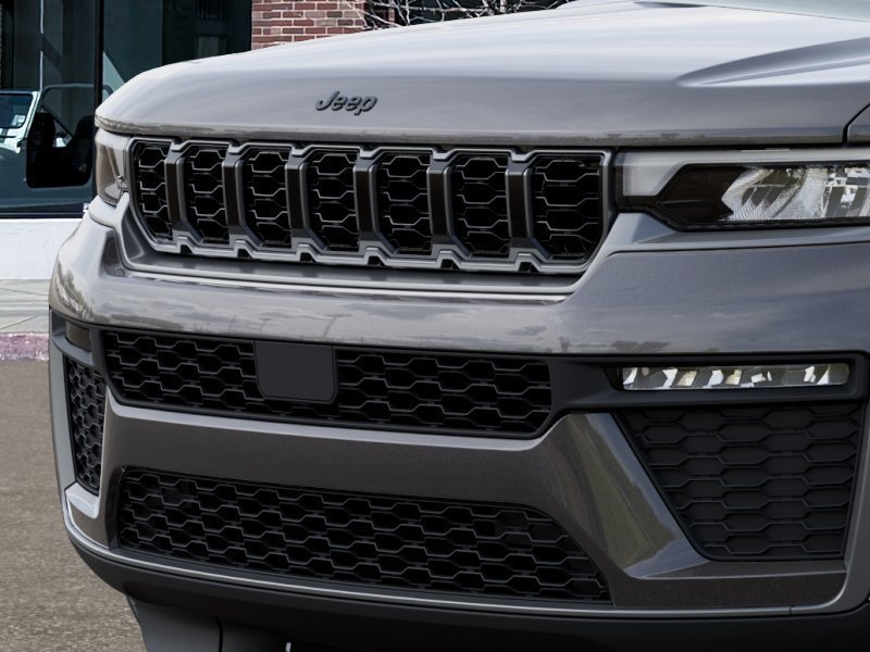 New 2026 Jeep Grand Cherokee L Limited w/ Limited Altitude Package AWD/4WD image 11