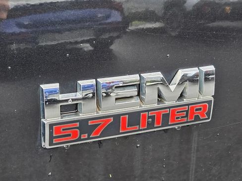 Used 2017 RAM 1500 Express AWD/4WD image 21