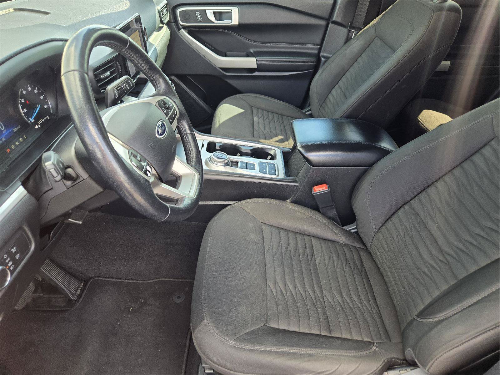 Used 2021 Ford Explorer XLT RWD image 12