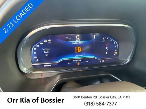 Used 2024 Chevrolet Tahoe Z71 w/ Luxury Package AWD/4WD image 45