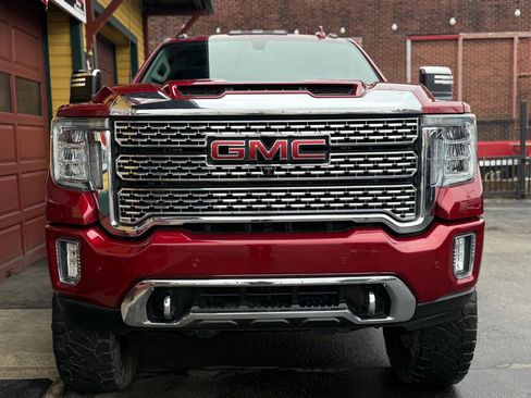 Used 2020 GMC Sierra 2500 Denali w/ Denali Ultimate Package image 10
