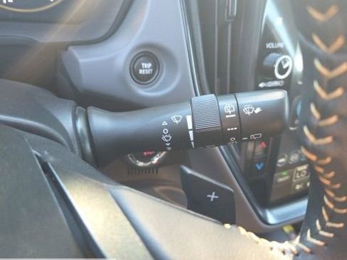 Certified 2025 Subaru Crosstrek 2.5i Sport AWD/4WD image 29